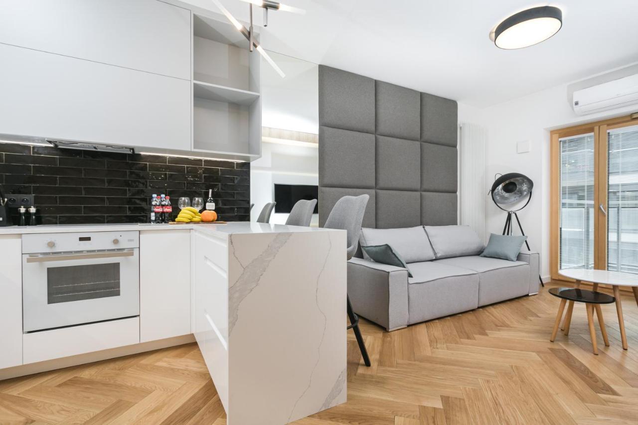 Luxury Apartments Mennica Residence - Golden Apartments - City Center Varsavia Esterno foto