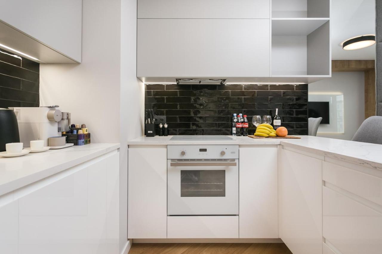 Luxury Apartments Mennica Residence - Golden Apartments - City Center Varsavia Esterno foto