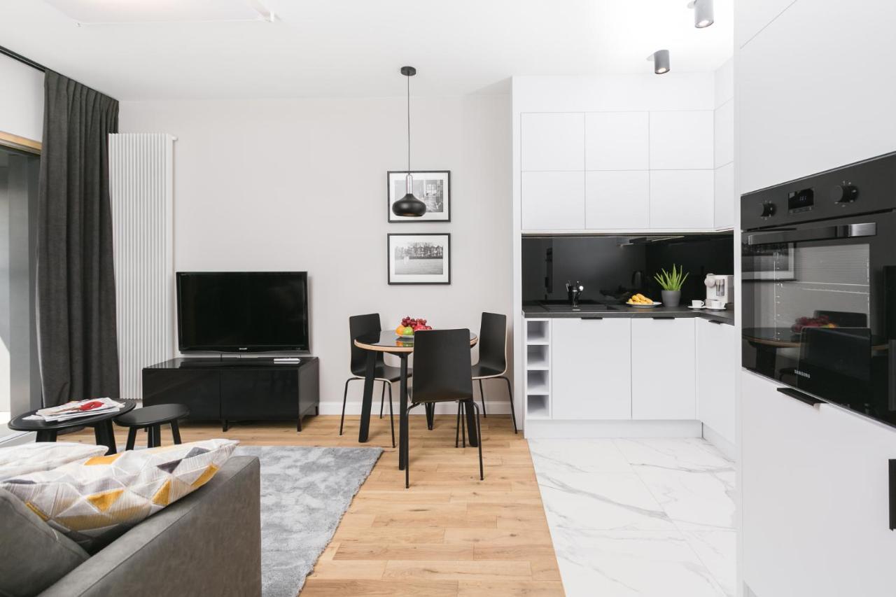 Luxury Apartments Mennica Residence - Golden Apartments - City Center Varsavia Esterno foto